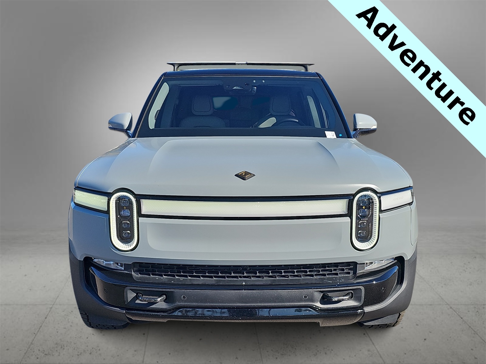 Thumbnail: 2023 Rivian R1S - 3