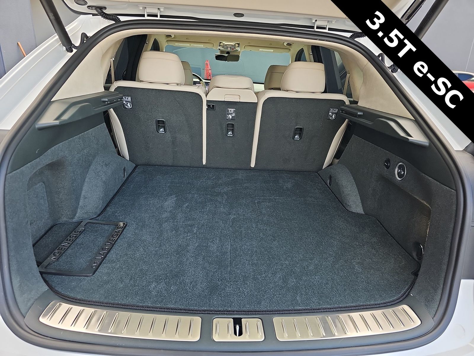 Thumbnail: 2026 Genesis GV80 - 23