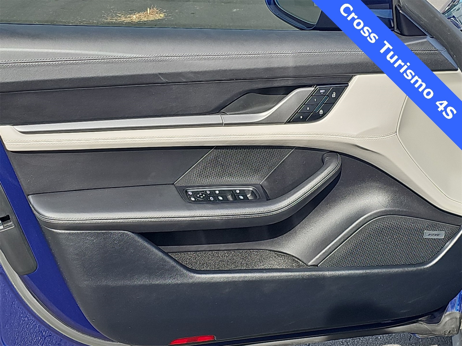 Thumbnail: 2023 Porsche Taycan - 26