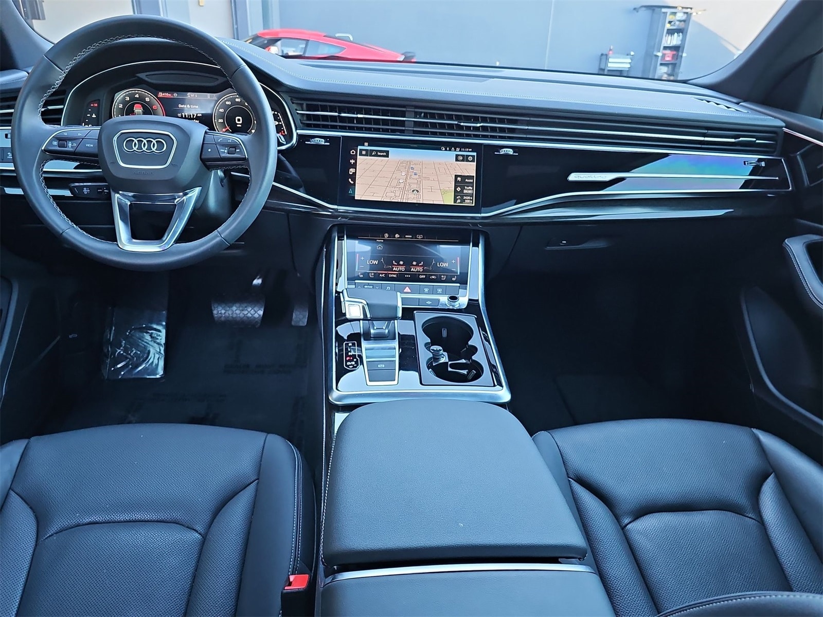 Thumbnail: 2025 Audi Q8 - 14