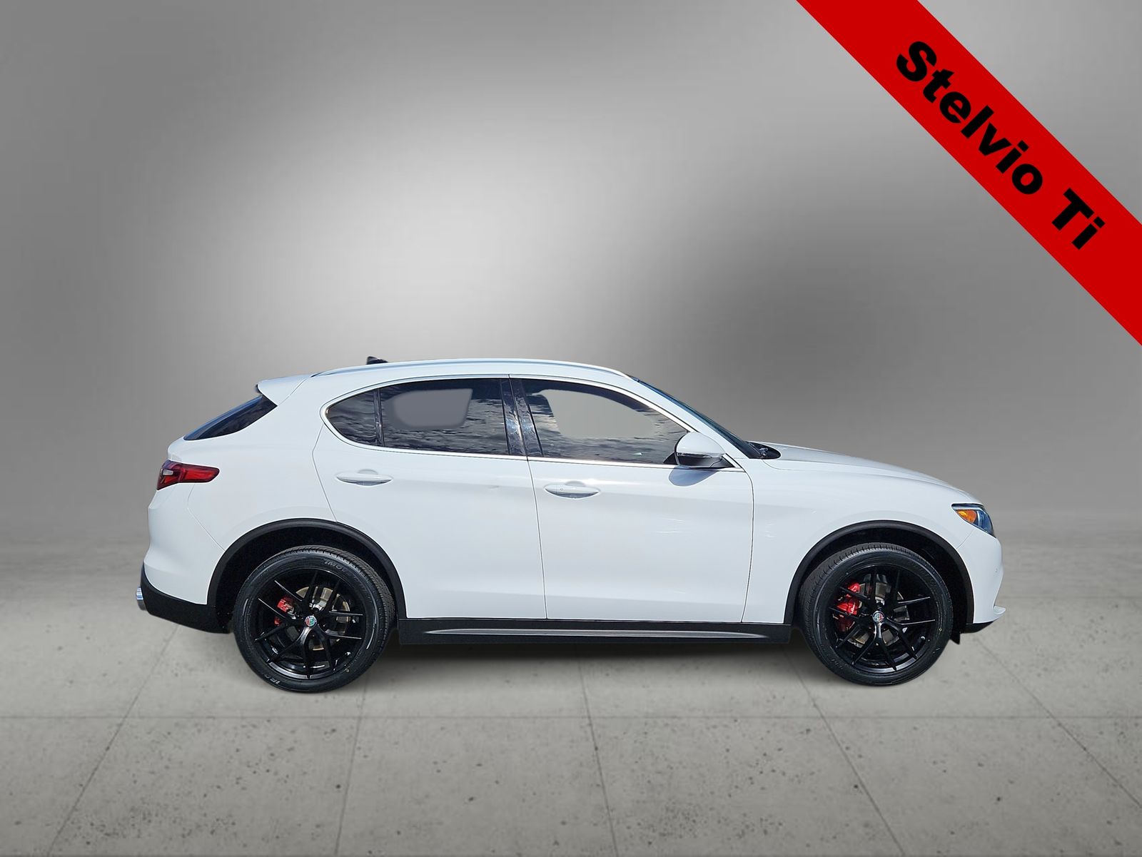 Thumbnail: 2019 Alfa Romeo Stelvio - 9