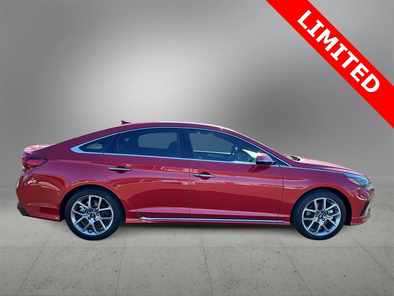Thumbnail: 2018 Hyundai Sonata - 9