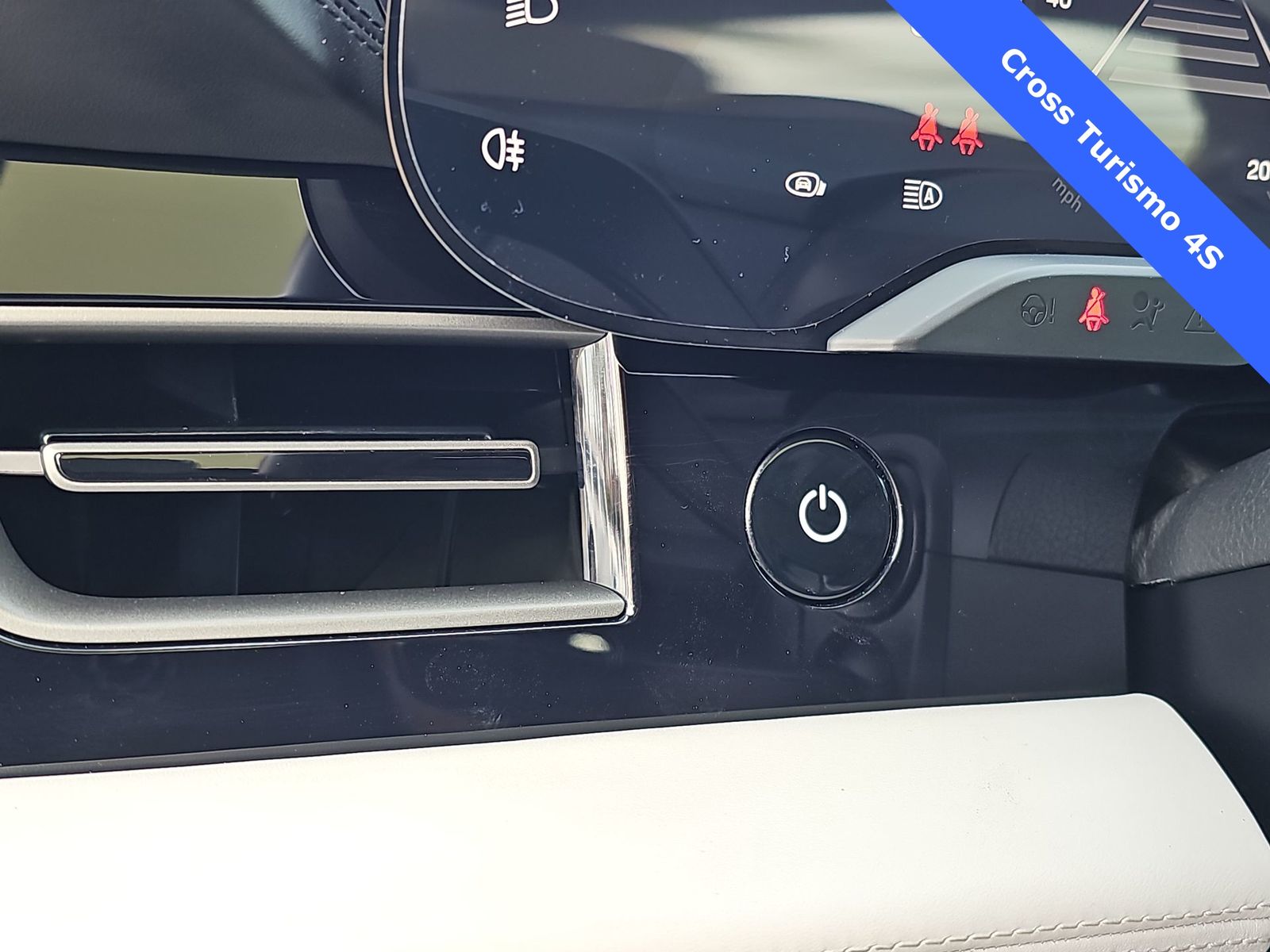 Thumbnail: 2023 Porsche Taycan - 22