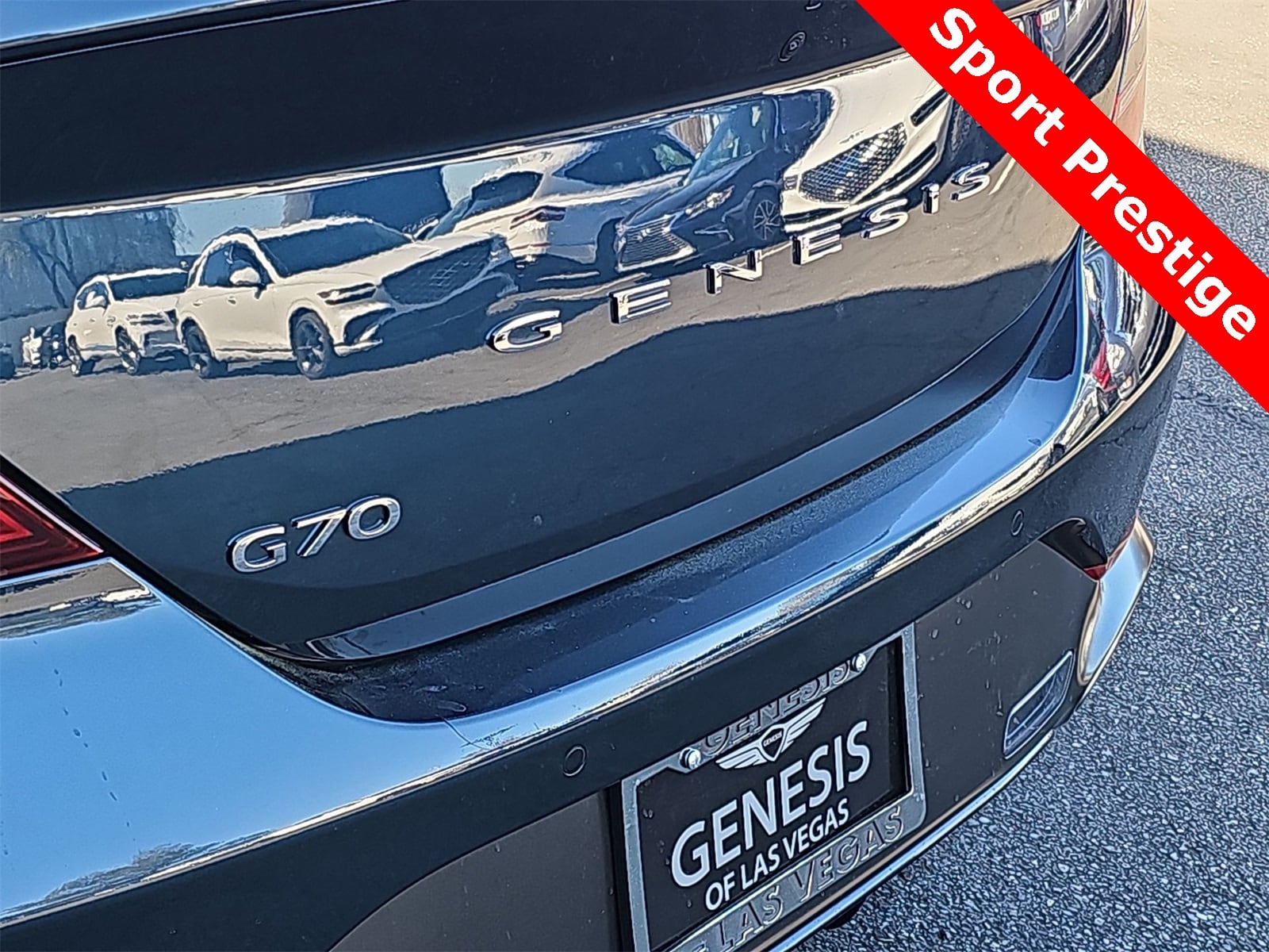 Thumbnail: 2024 Genesis G70 - 11