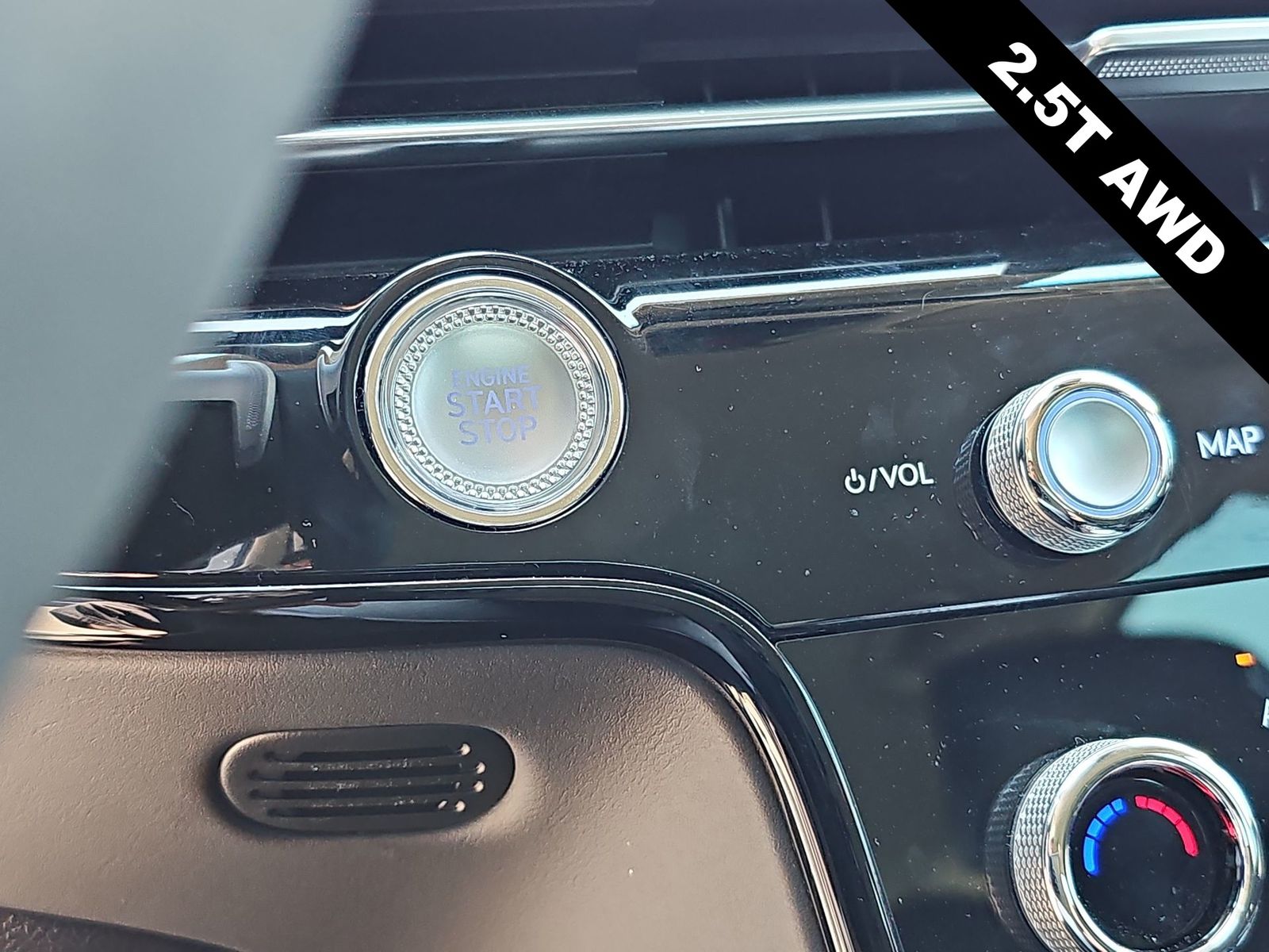 Thumbnail: 2025 Genesis G80 - 26