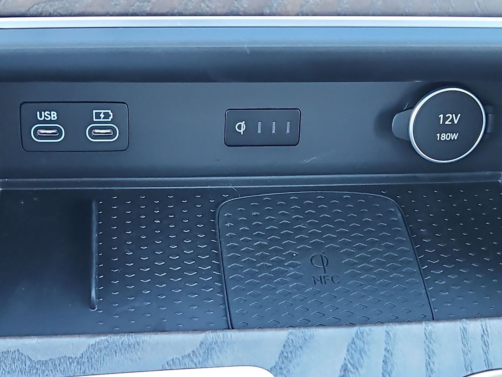 Thumbnail: 2026 Genesis GV80 - 29