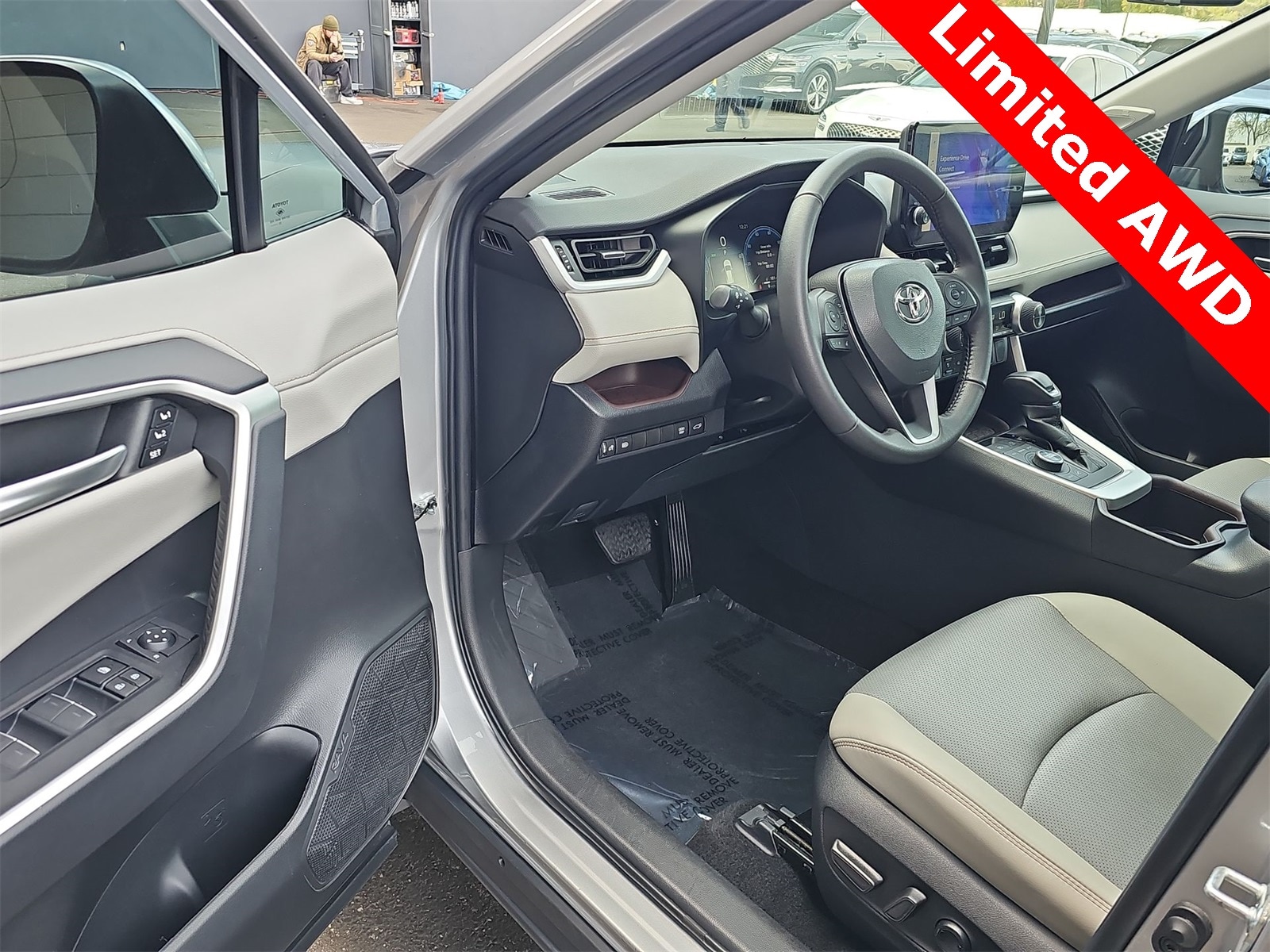 Thumbnail: 2024 Toyota RAV4 - 2