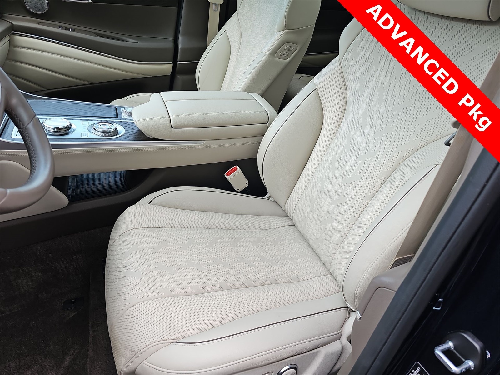 Thumbnail: 2024 Genesis GV80 - 15