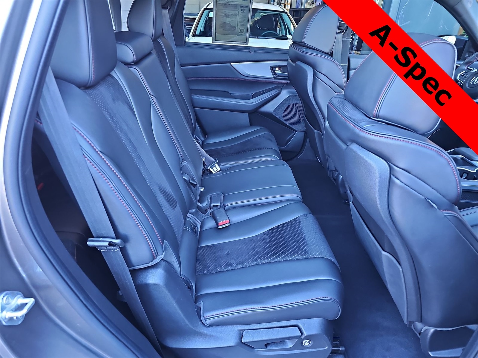 Thumbnail: 2022 Acura MDX - 16