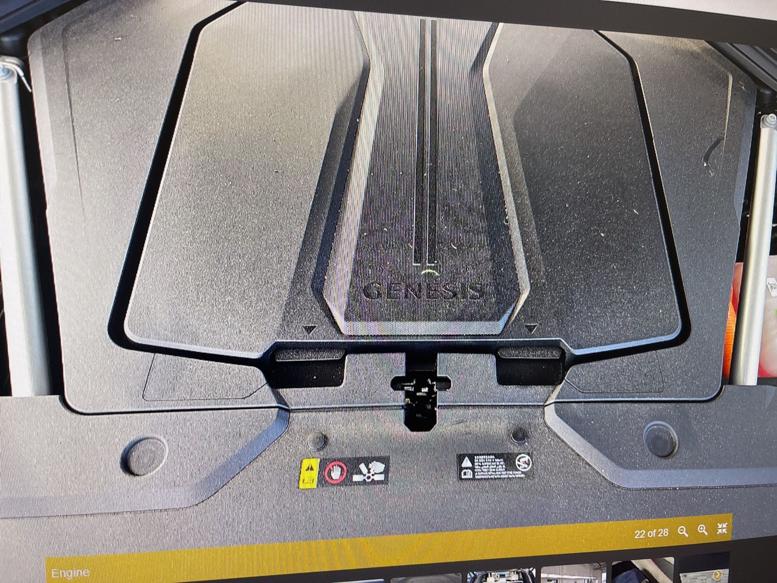 Thumbnail: 2025 Genesis GV70 - 17