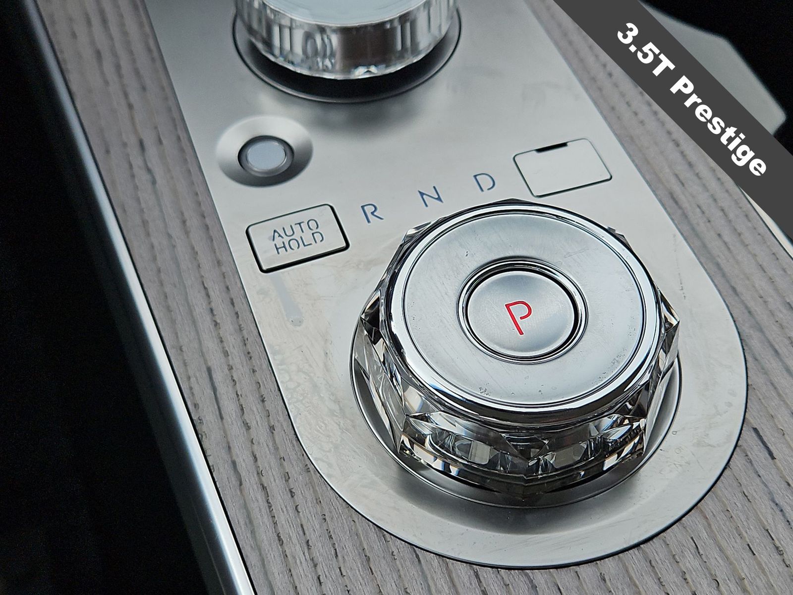 Thumbnail: 2026 Genesis GV80 - 21