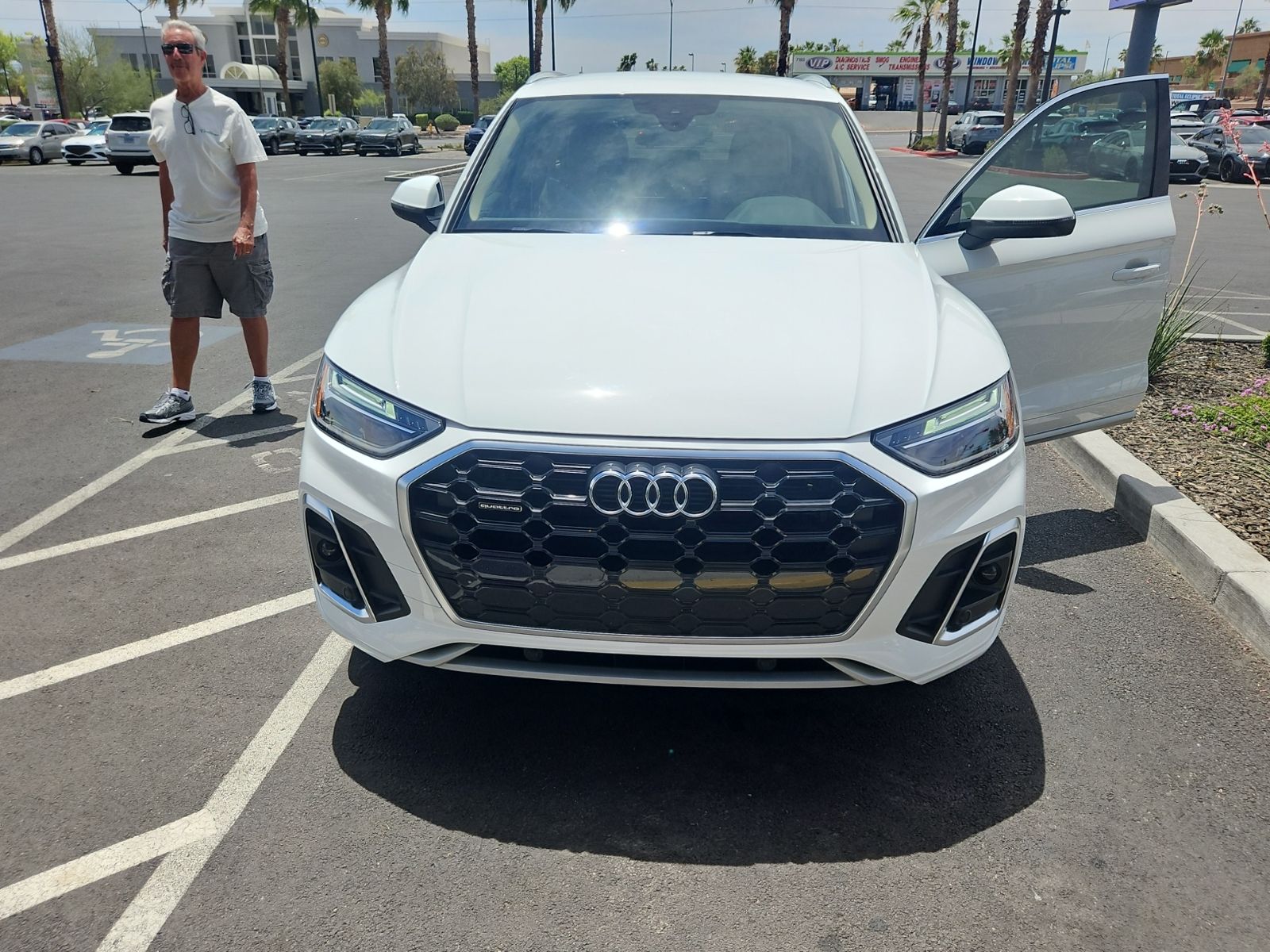 2024 Audi Q5 45 Premium's photo