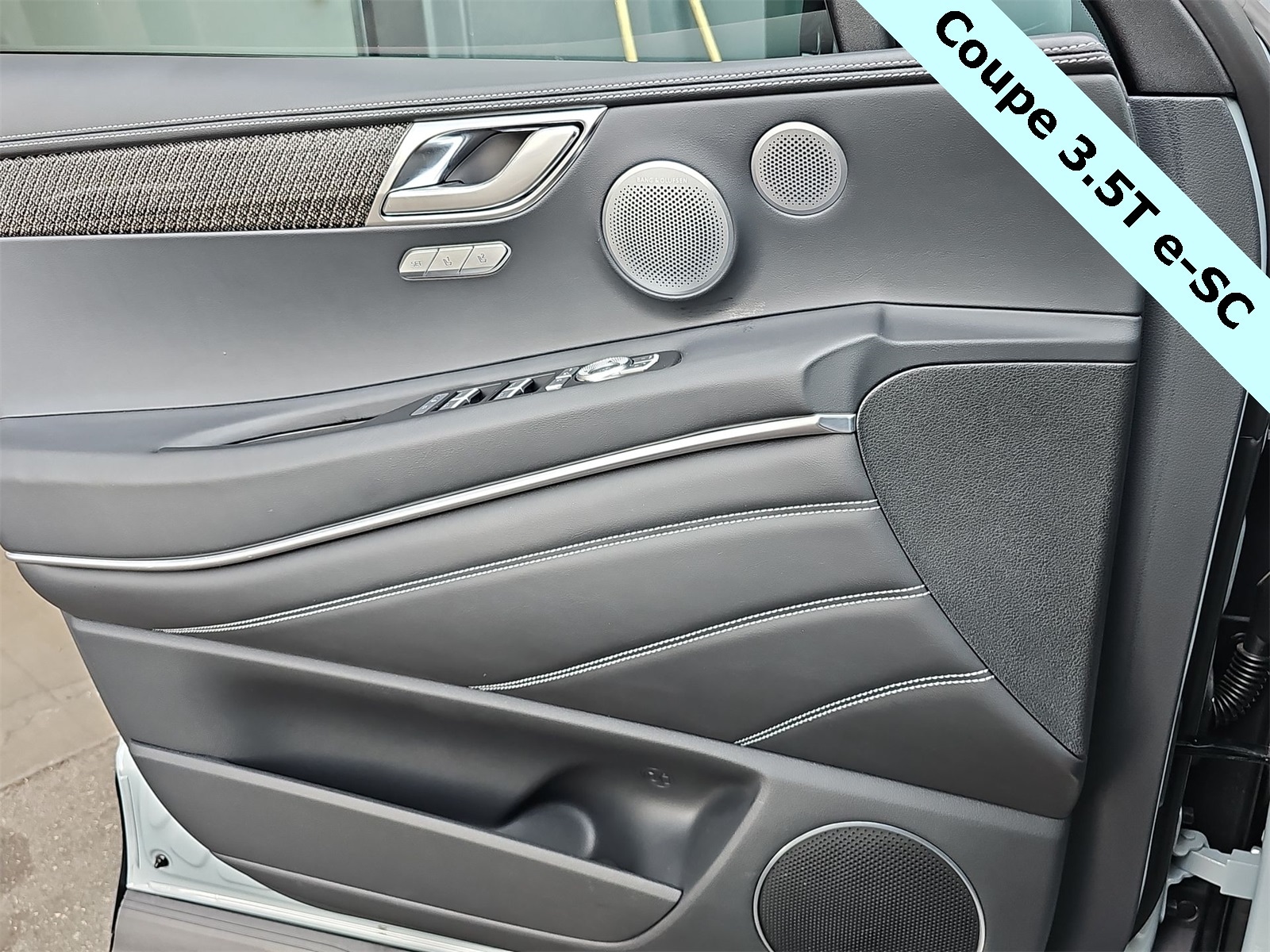 Thumbnail: 2025 Genesis GV80 - 28