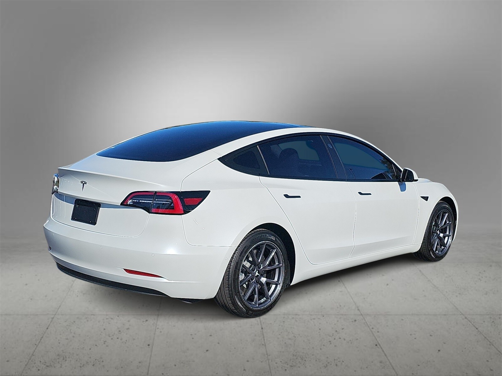 Thumbnail: 2021 Tesla Model 3 - 8