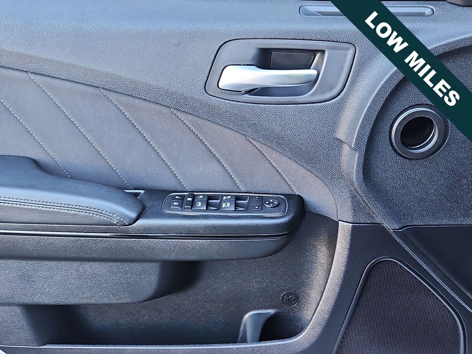 Thumbnail: 2023 Dodge Charger - 29