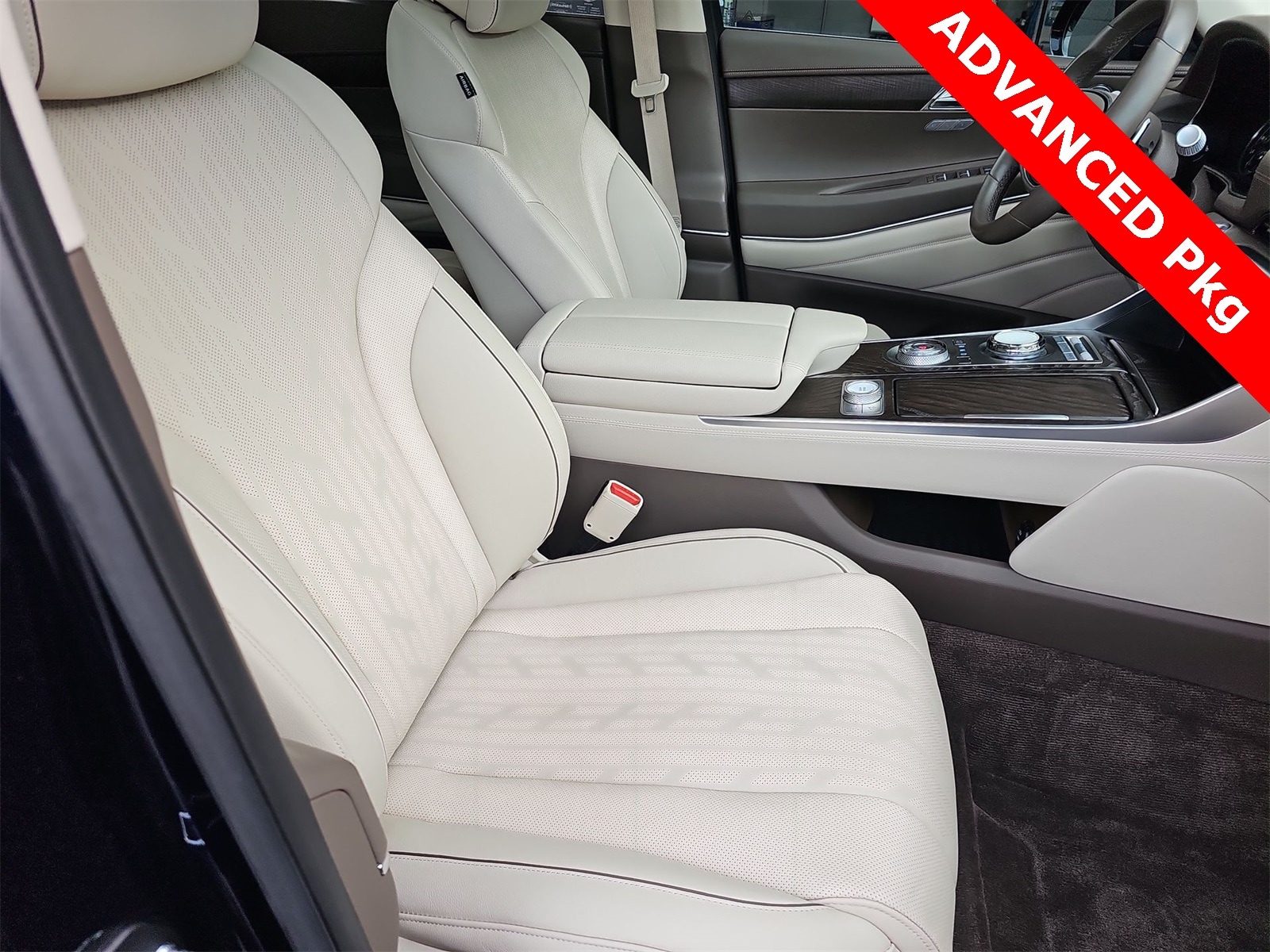 Thumbnail: 2024 Genesis GV80 - 18