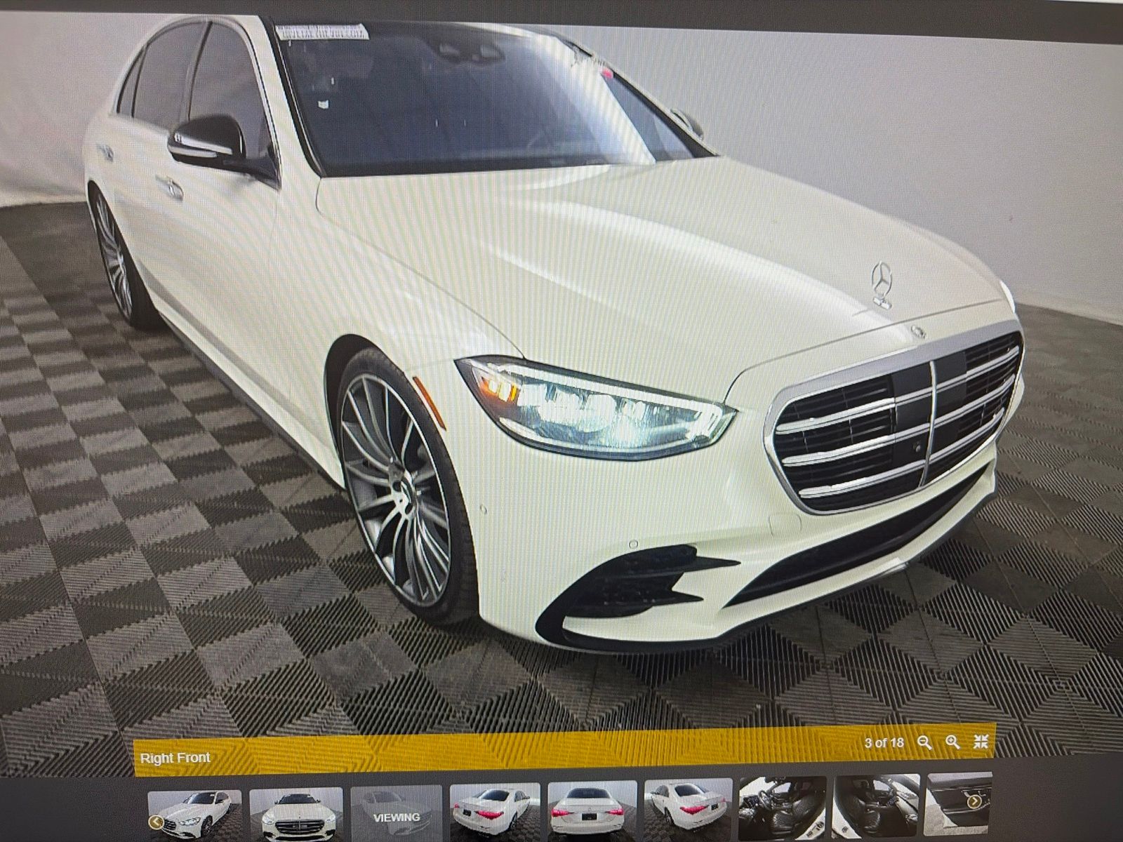 Thumbnail: 2022 Mercedes-Benz S-Class - 2