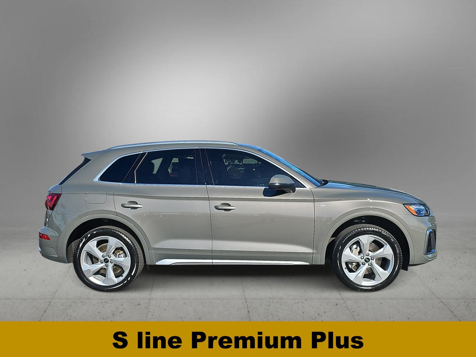 Thumbnail: 2025 Audi Q5 - 8