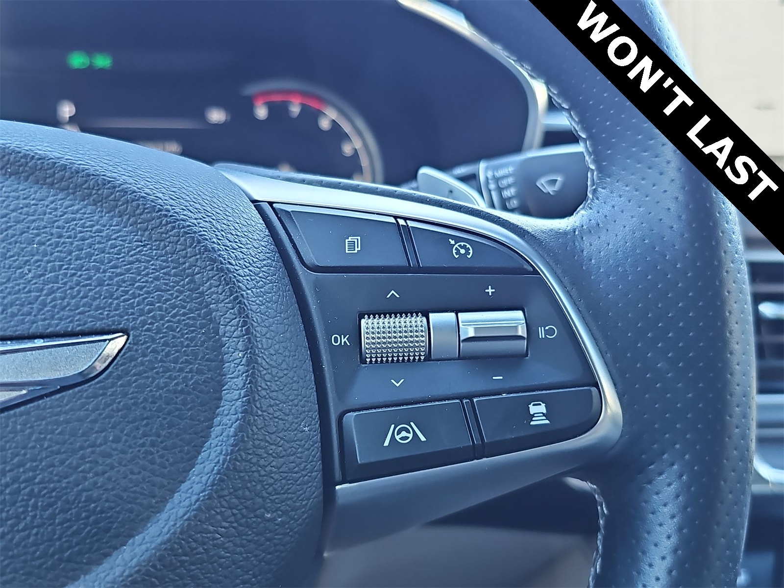 Thumbnail: 2023 Genesis G70 - 27