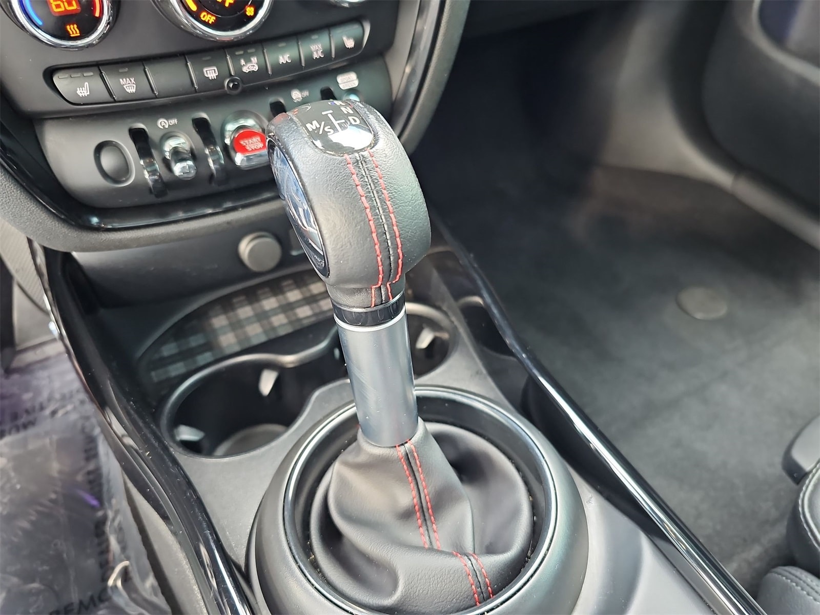 Thumbnail: 2019 MINI Cooper Clubman - 21