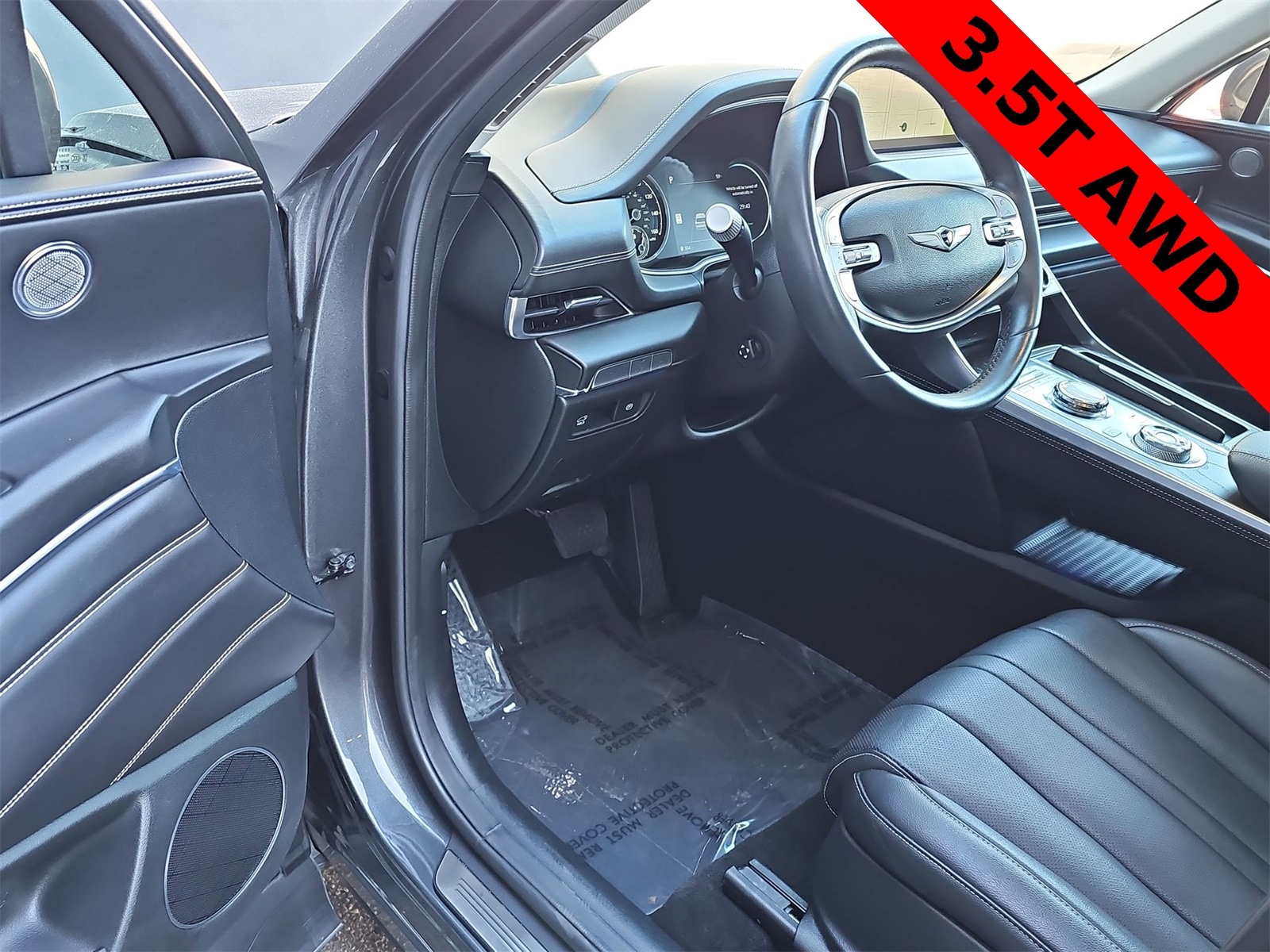 Thumbnail: 2023 Genesis GV80 - 10