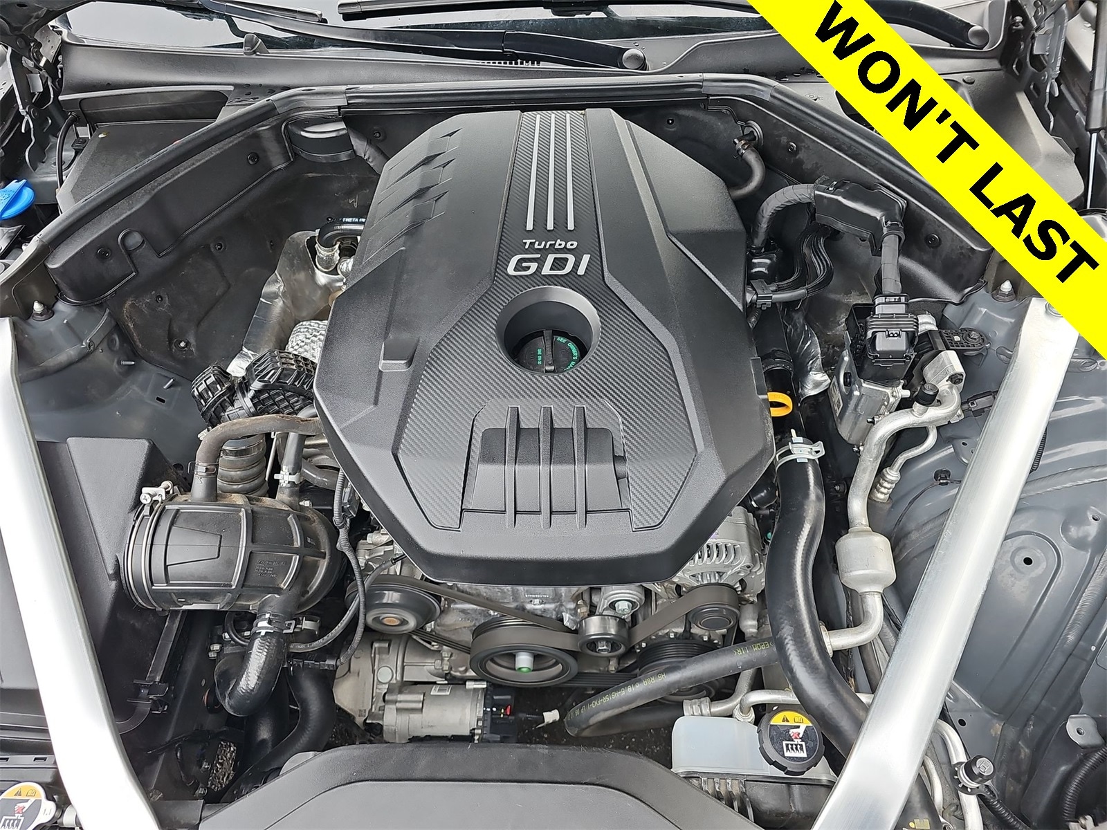 Thumbnail: 2022 Genesis G70 - 13