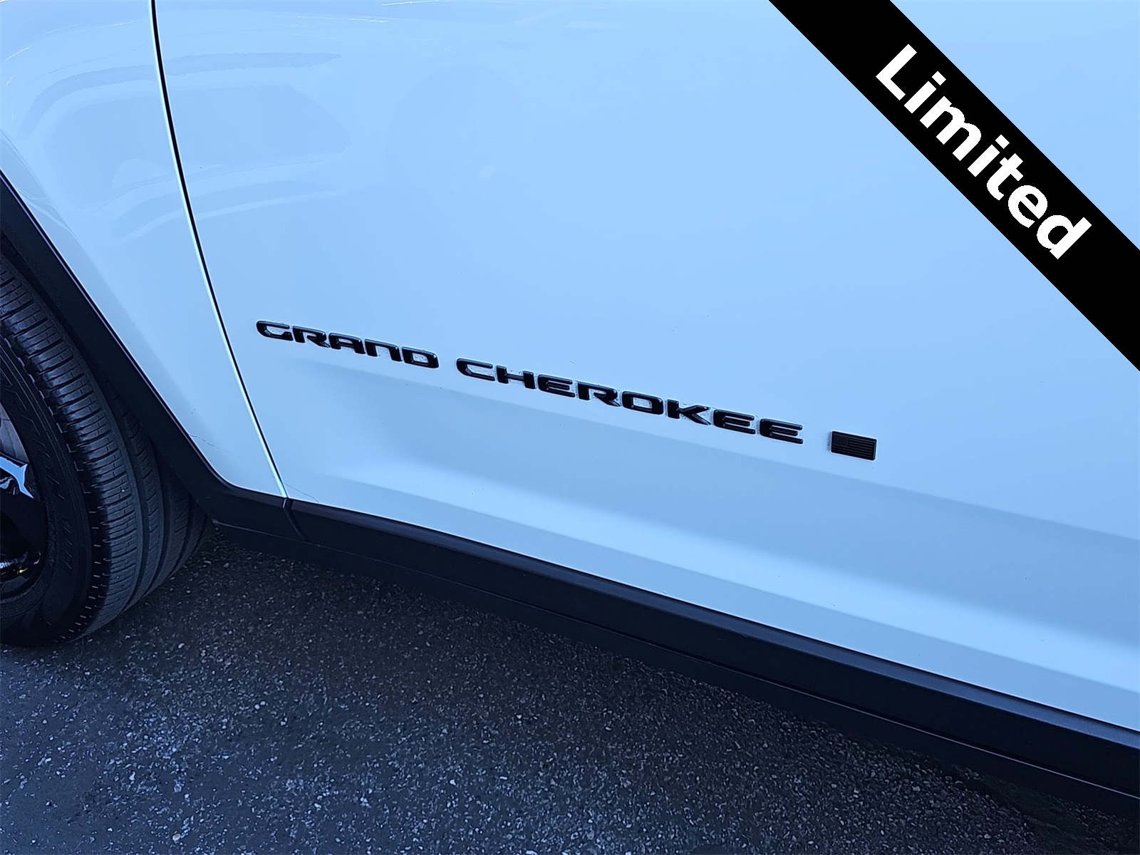 Thumbnail: 2025 Jeep Grand Cherokee - 11