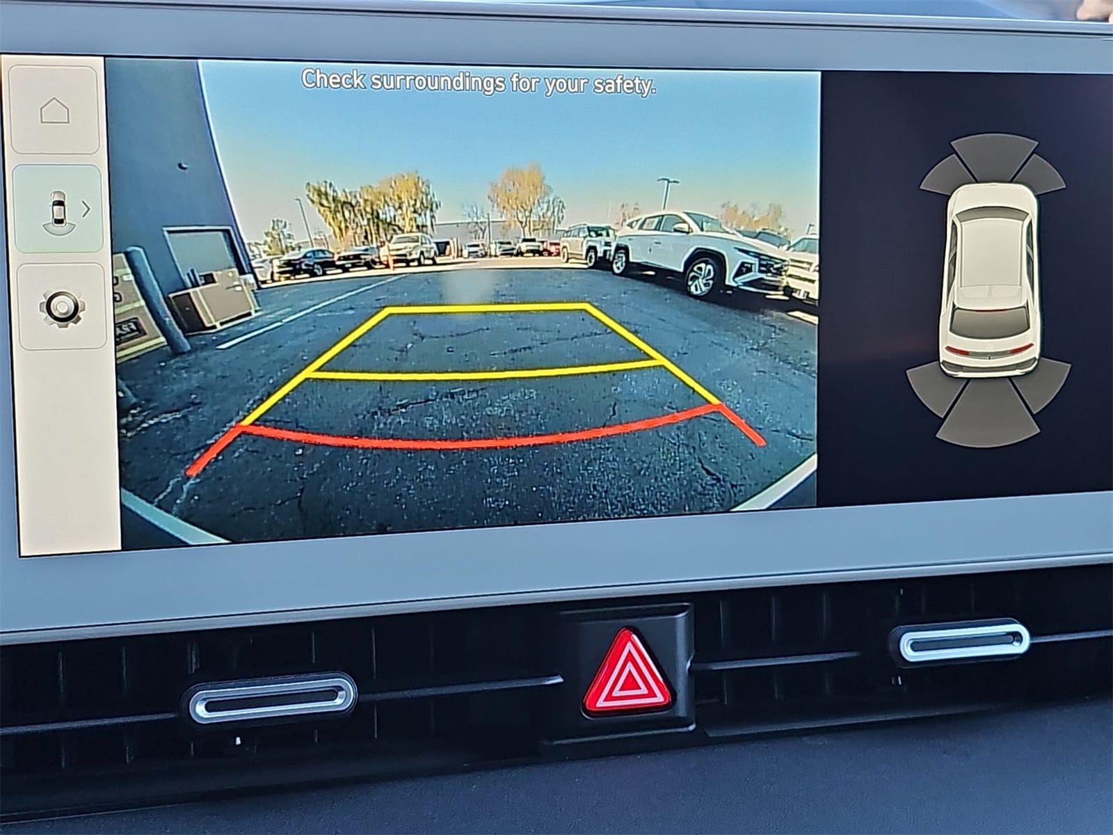 Thumbnail: 2023 Hyundai Ioniq 5 - 26