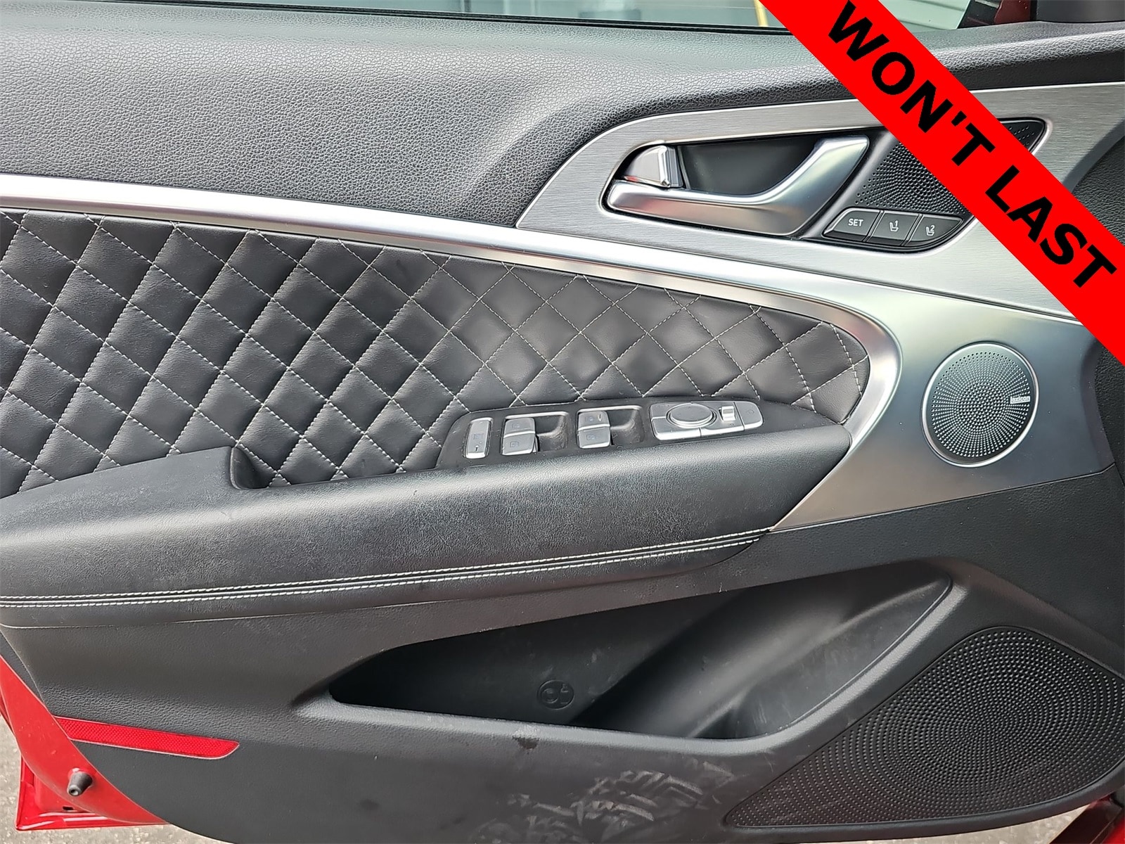 Thumbnail: 2020 Genesis G70 - 28