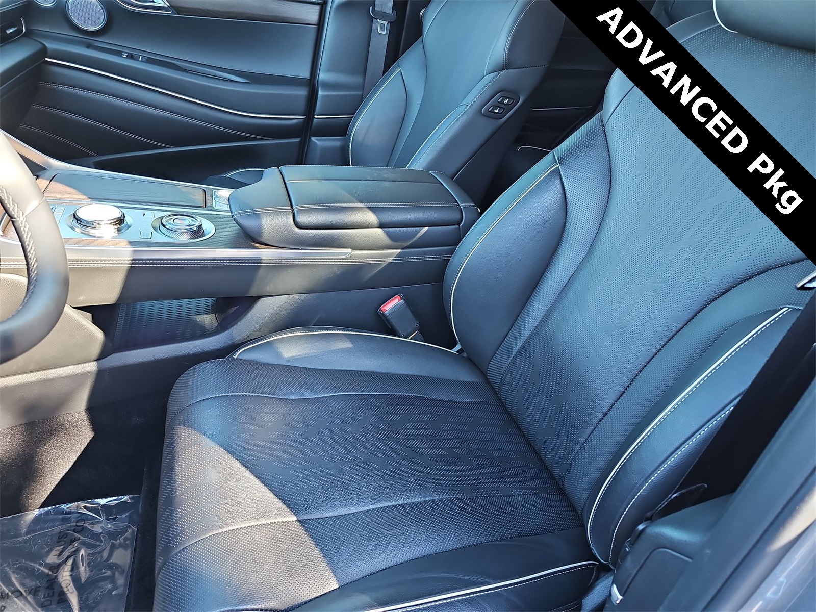 Thumbnail: 2024 Genesis GV80 - 15