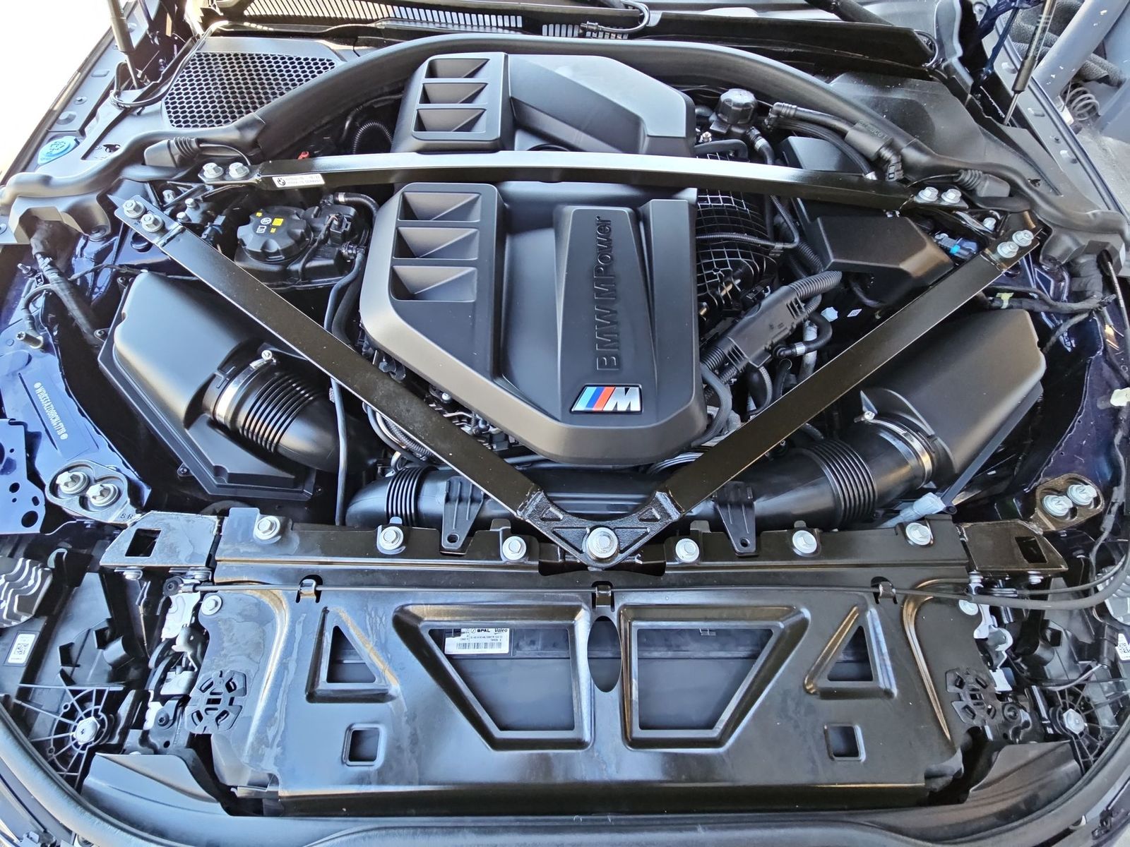 Thumbnail: 2024 BMW M4 - 13