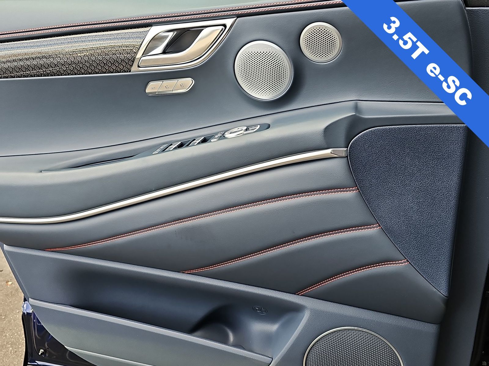 Thumbnail: 2026 Genesis GV80 - 28