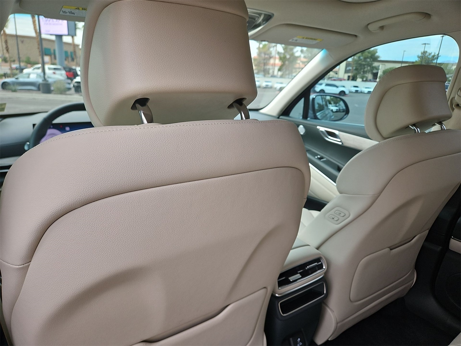 Thumbnail: 2025 Genesis GV80 - 16