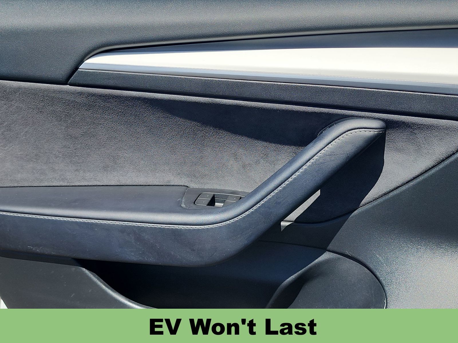 Thumbnail: 2023 Tesla Model 3 - 27