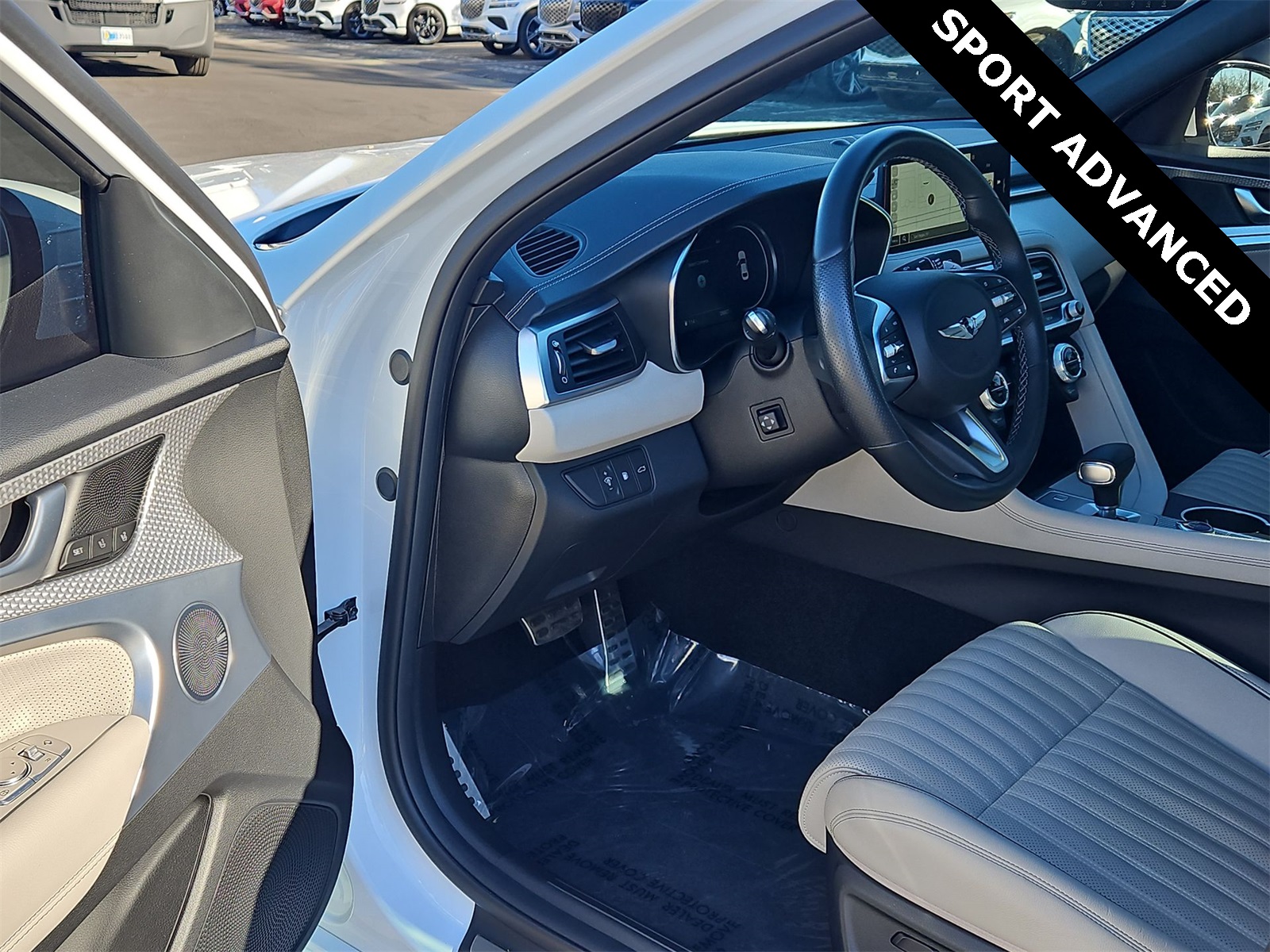 Thumbnail: 2023 Genesis G70 - 10