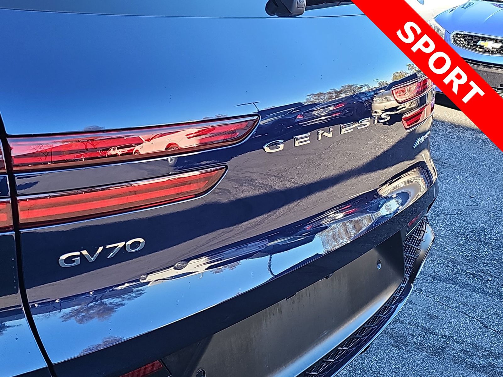 Thumbnail: 2025 Genesis GV70 - 11