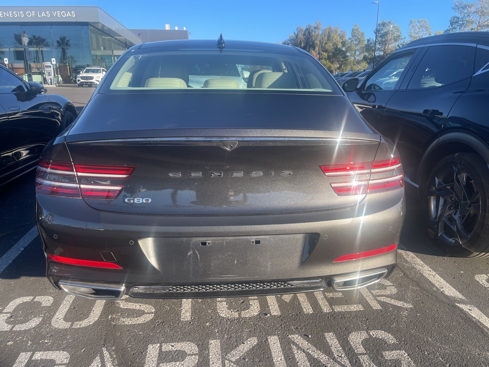 Thumbnail: 2023 Genesis G80 - 9
