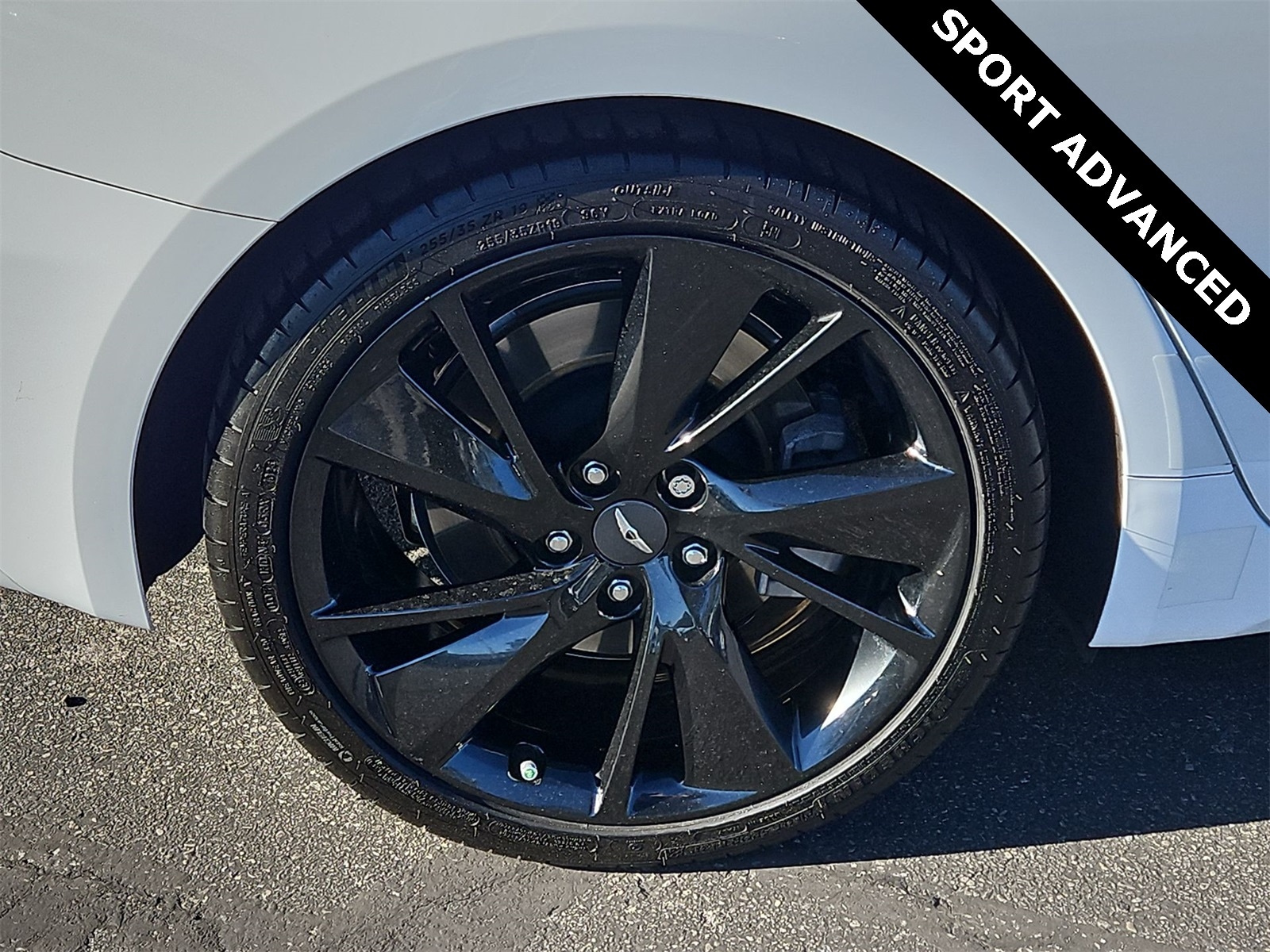 Thumbnail: 2023 Genesis G70 - 12