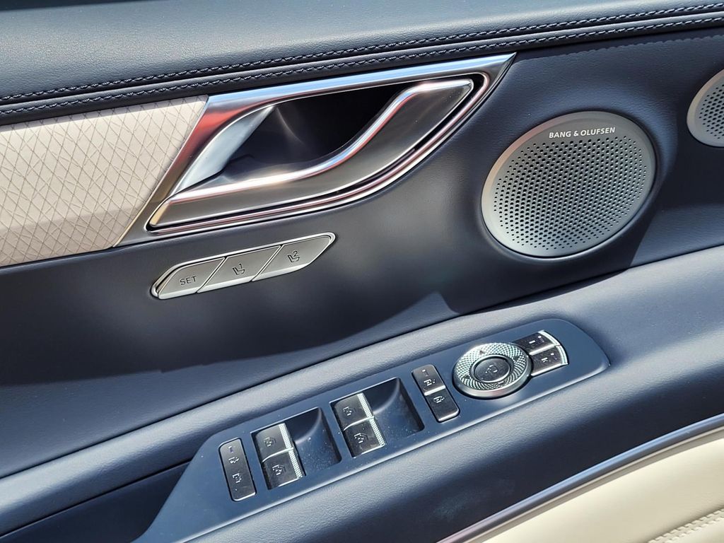 2025 GENESIS GV80 Prestige - Photo 9