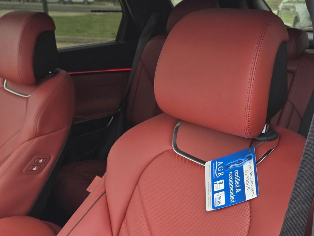 2026 GENESIS GV70 Sport Prestige - Photo 16