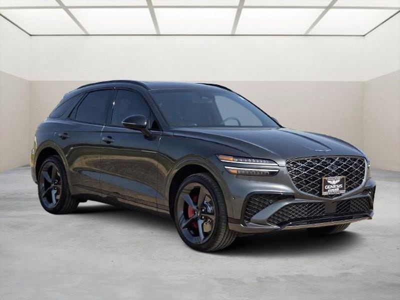 2027 GENESIS GV70