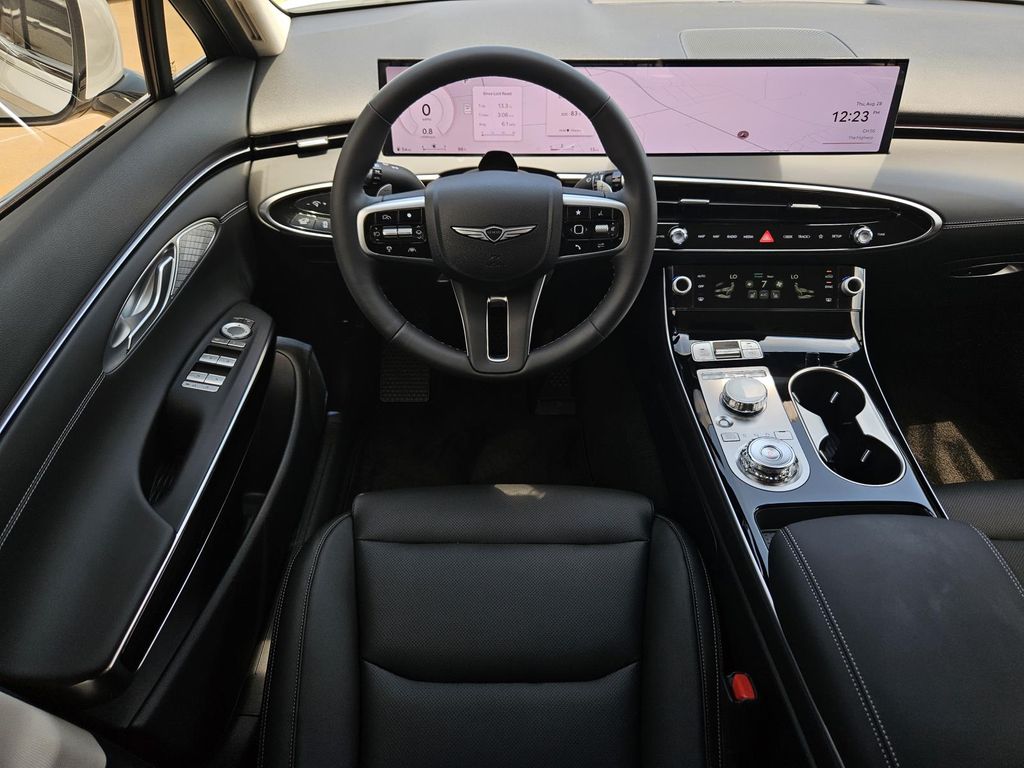 2026 GENESIS GV70 Standard - Photo 9