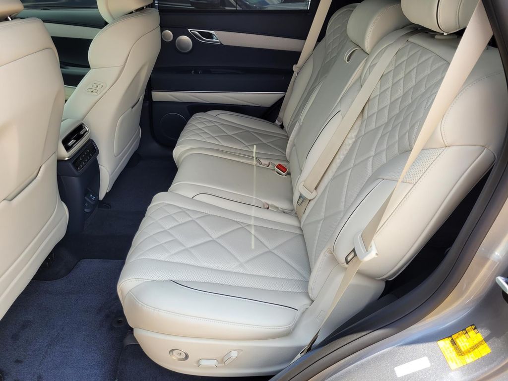 2025 GENESIS GV80 Prestige - Photo 13