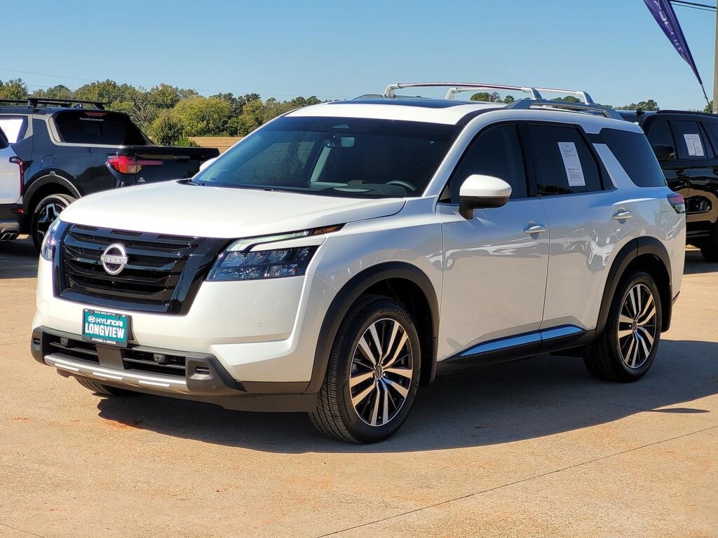 Used 2025 Nissan Pathfinder Platinum SUV