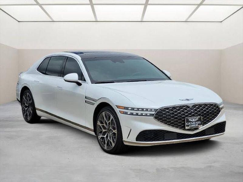 2025 Genesis G90 Sedan 