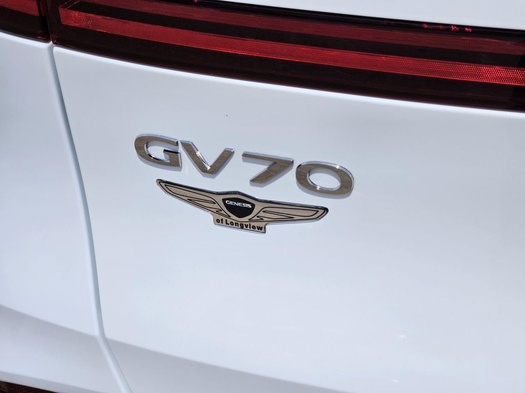 2026 GENESIS GV70 Standard - Photo 6