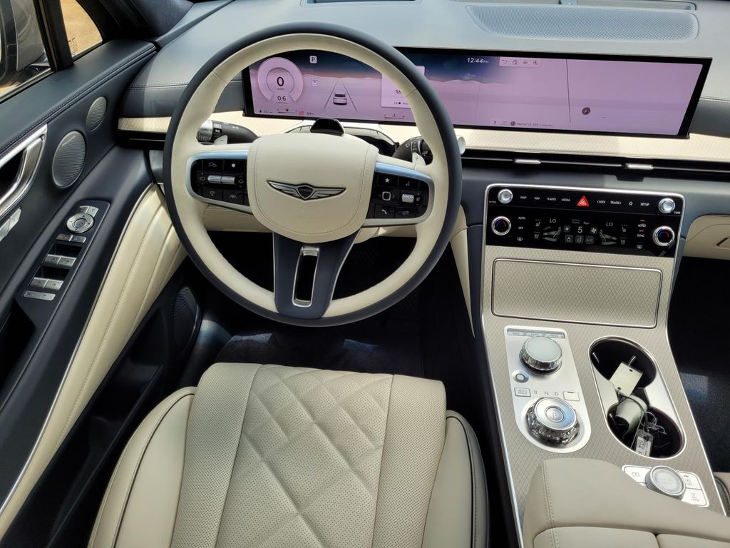2025 GENESIS GV80 Prestige - Photo 13
