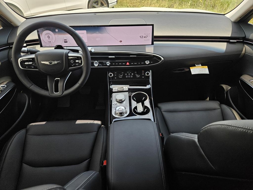 2026 GENESIS GV70 Standard - Photo 10