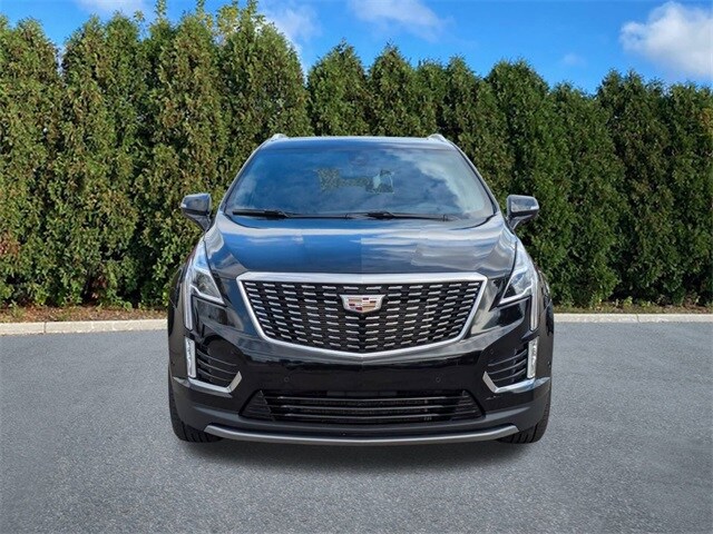 2022 Cadillac XT5 Premium Luxury photo 2