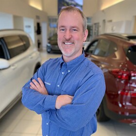 Staff member Dave Shobe from ID_2847ad9d8cf0